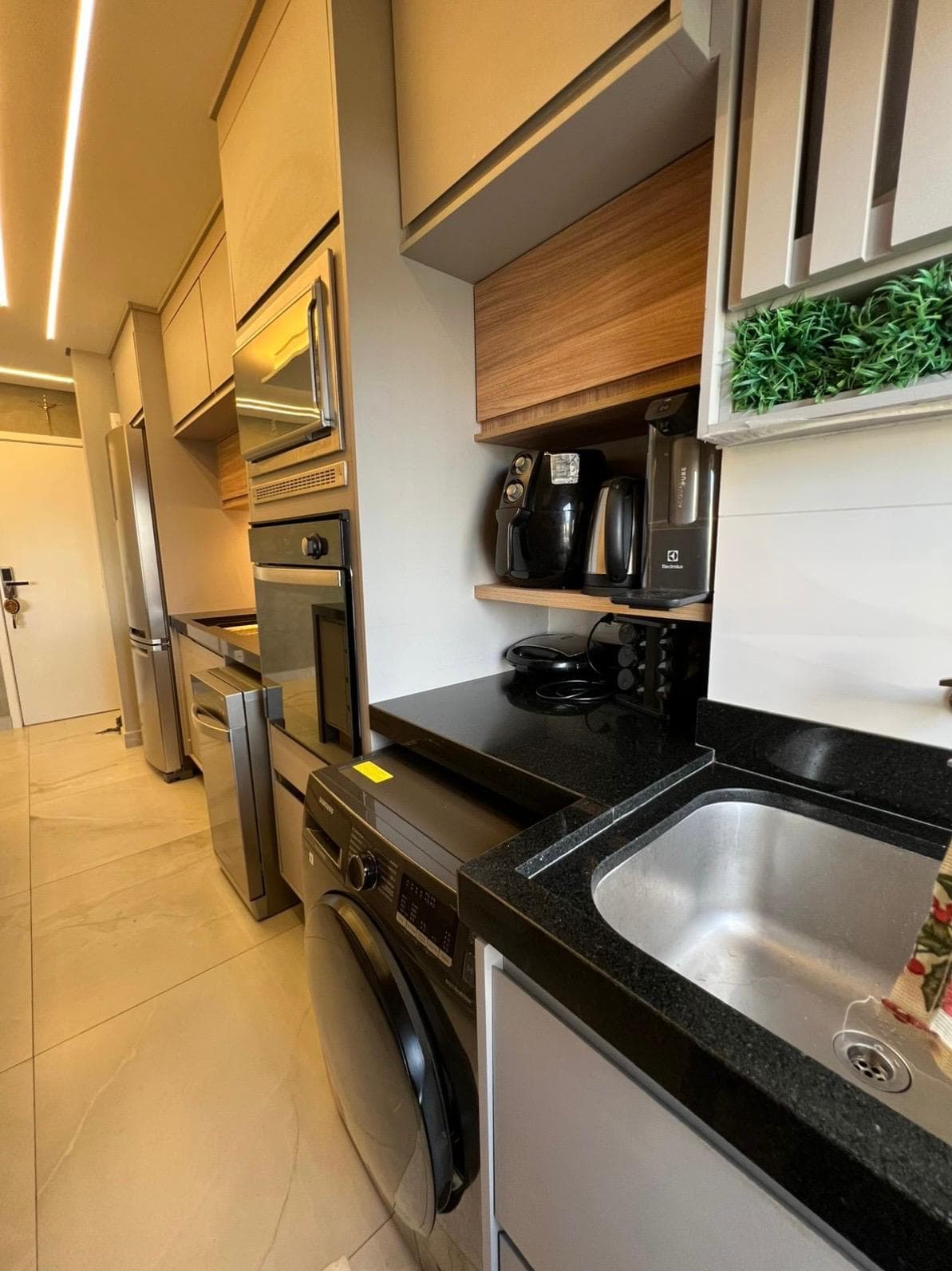 Apartamento com 3 quartos, suíte e varanda gourmet no Ipoema, foto 4 de 10