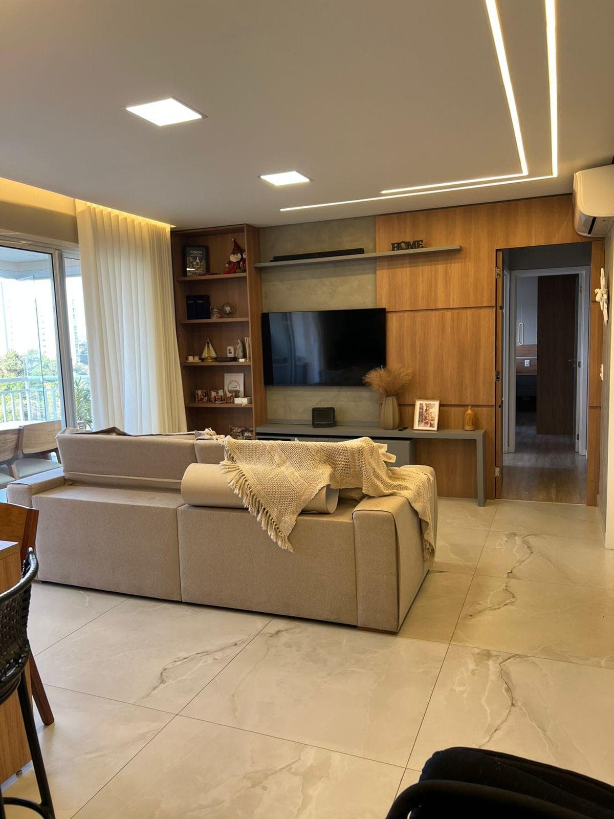 Apartamento com 3 quartos, suíte e varanda gourmet no Ipoema, foto 2 de 10